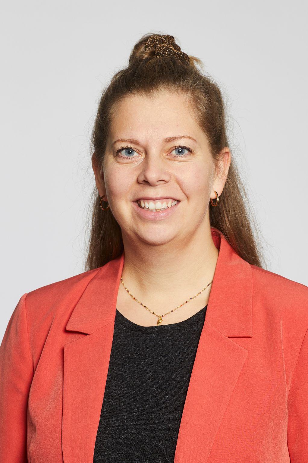 Mia Lundkvist Bach Member Relations Coordinator danish export / dansk eksport 